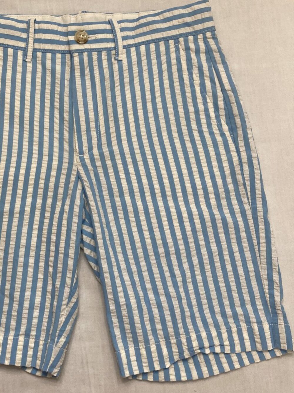 Classic Preppy Seersucker Crewcuts Blue & White Striped Shorts Boys Size 10